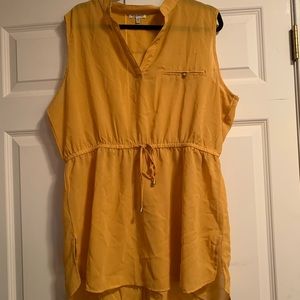 NWOT Sleeveless top